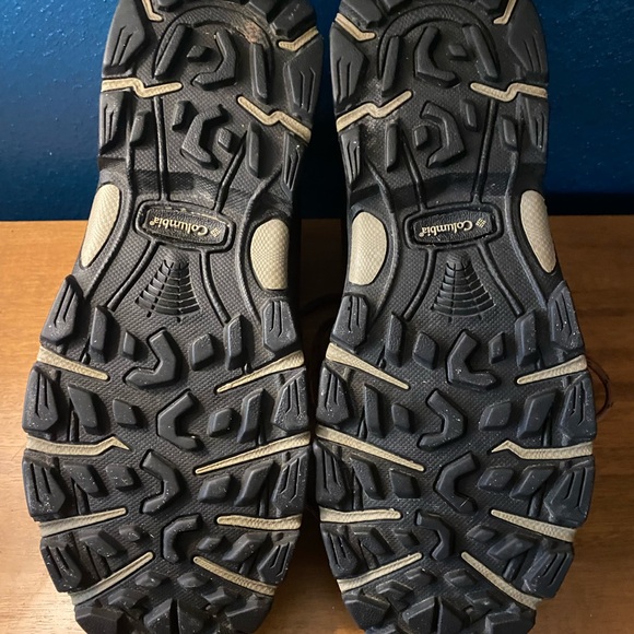 Columbia Boots - Picture 3 of 4